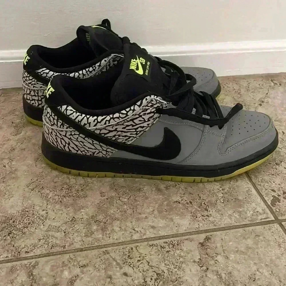 Nike SB dunk low pro DJ Clark Kent men’s sneakers 504750-017 size 9